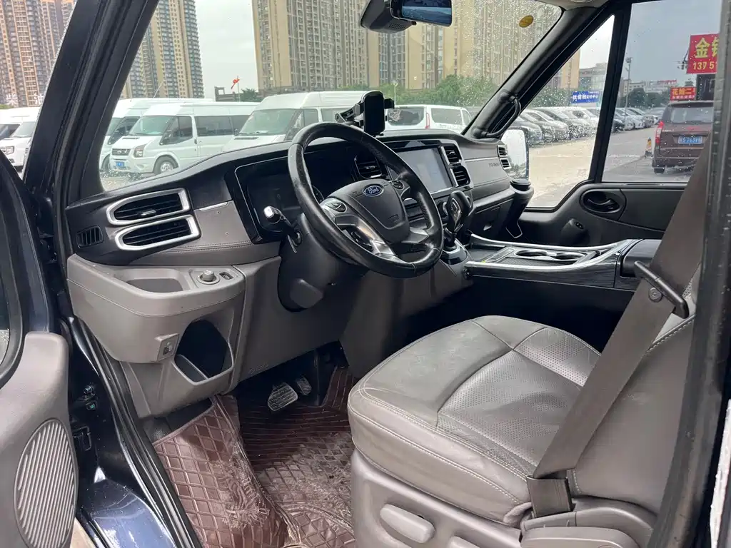 The new generation of Quanshun 2021 2.2T automatic luxury bus Pro long axle with mechanical pedals 9 seats in the top country VI