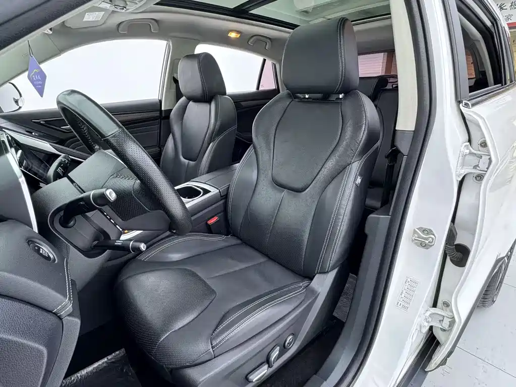 Collar 2019 EcoBoost 145 CVT Platinum Collar type Country V