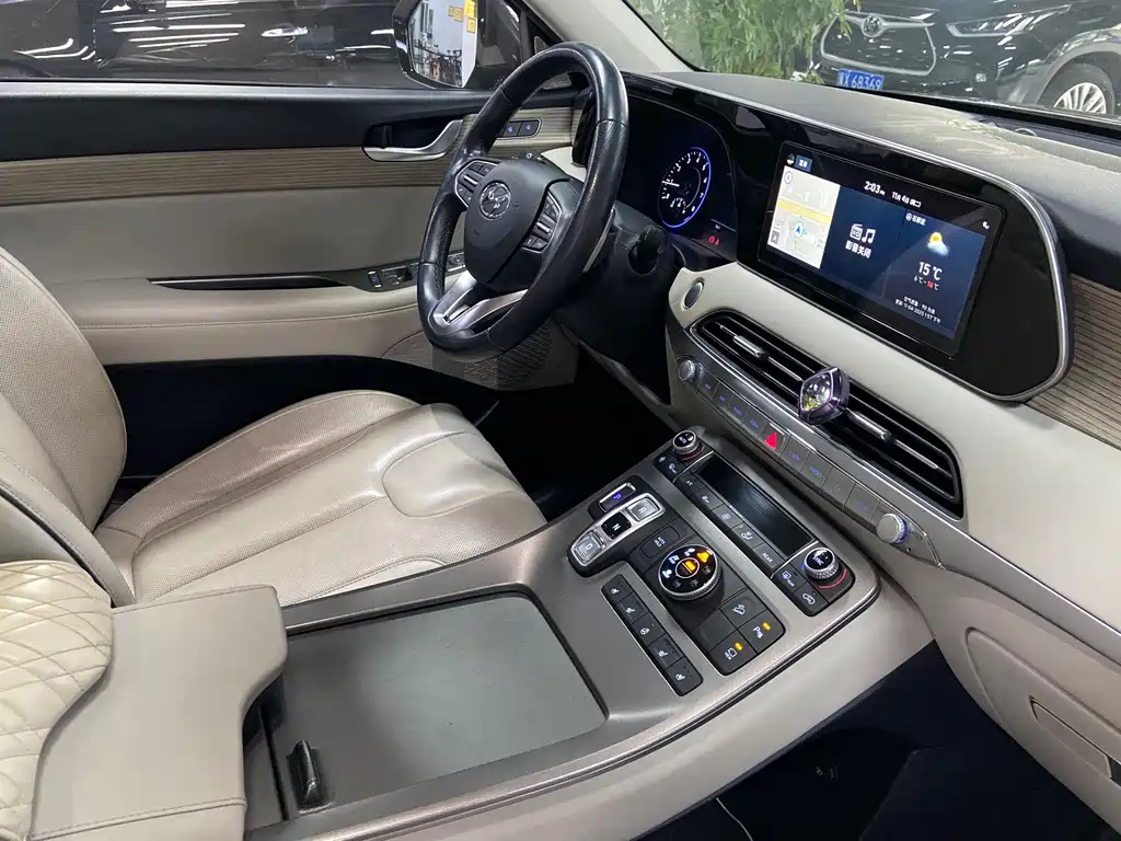 Paristi 2021 3.5L automatic four-wheel drive GLS