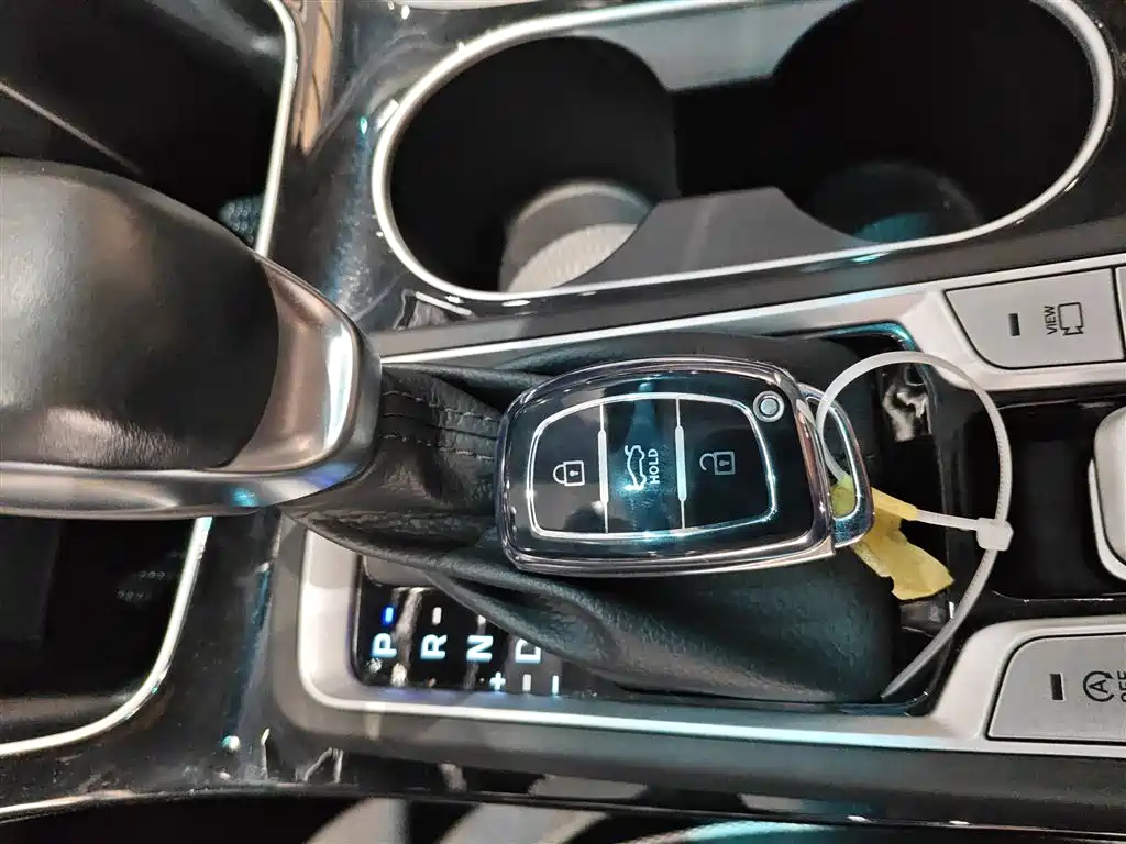 Tucson 2019 280TGDi dual-clutch two-wheel drive Zhilian version Country VI