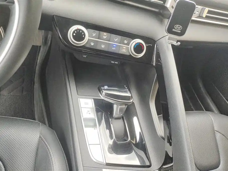 Elantra 2022 1.5L CVT GLX Elite Edition