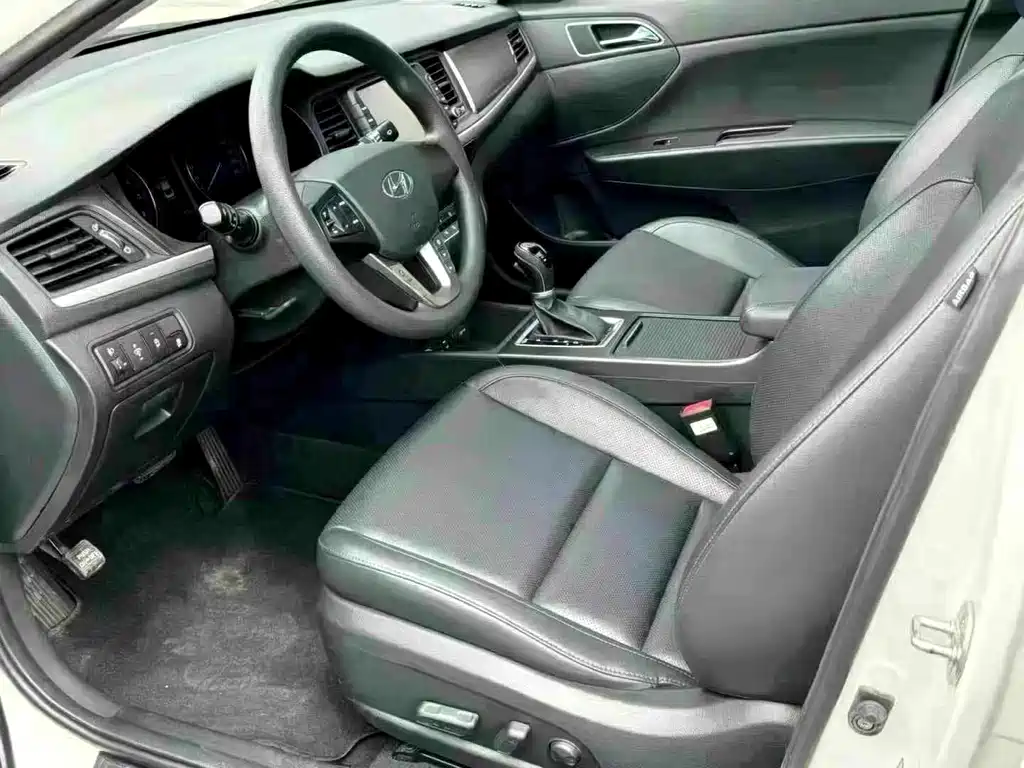 Famous picture 2019 model 1.8L automatic intelligent GLS country VI