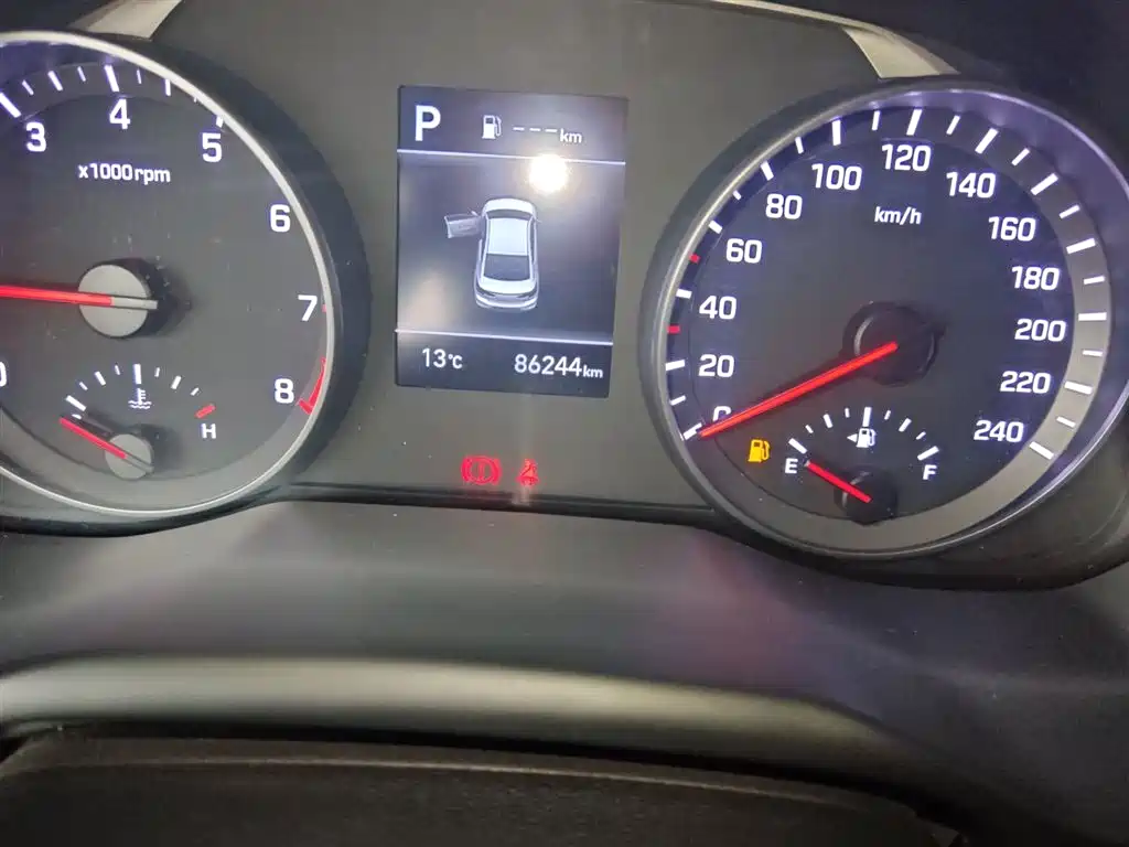 Leading the 2019 1.5L CVT Smart Hyun*Elite type