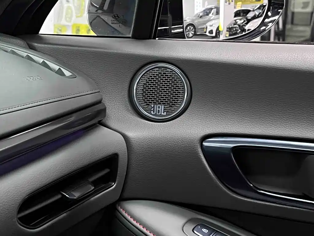 Фото машины 32