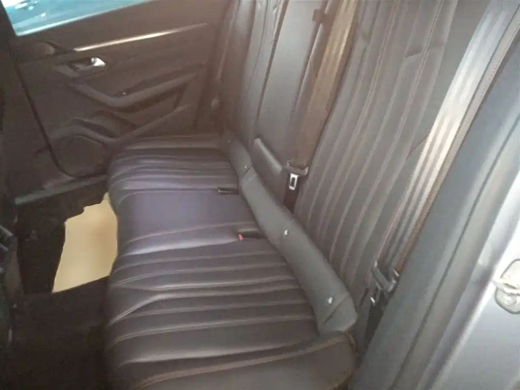 Peugeot 508 2022 model 508L 400THP PureTech driving Control version