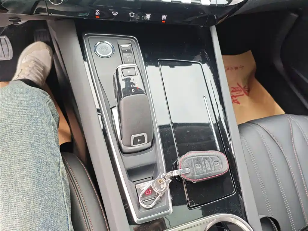 Peugeot 508 2021 model 508L 400THP PureTech driving Control version