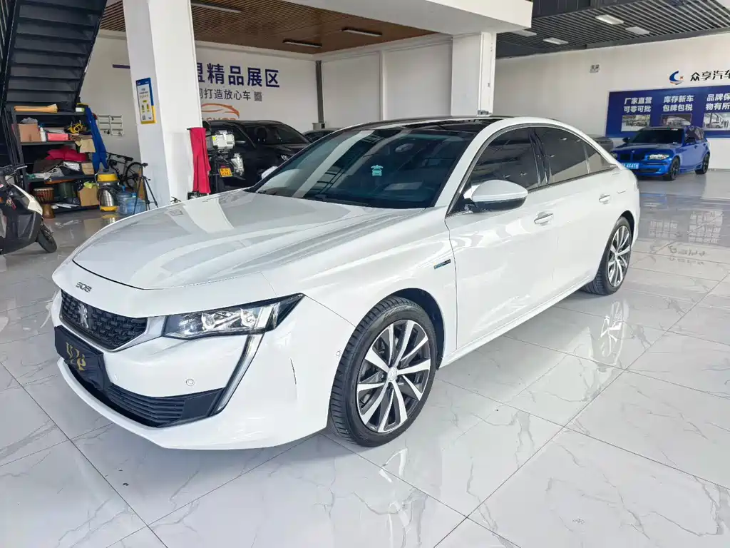 Peugeot 508L New Energy 2021 1.6T plug-in hybrid technology version