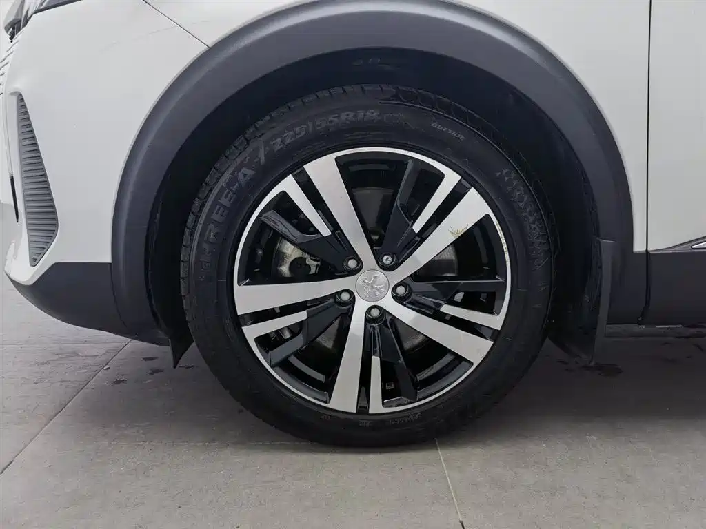 Peugeot 5008 2021 400THP 5-seater strength version