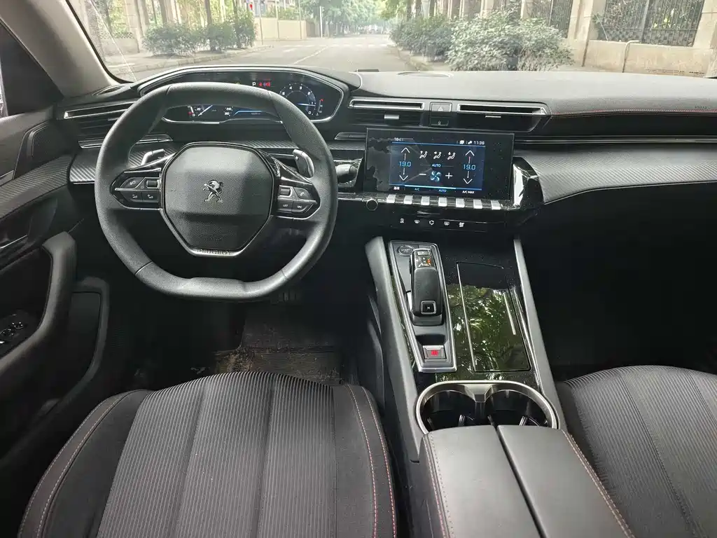 Peugeot 508 2022 model 508L 360THP PureTech Pioneer Edition