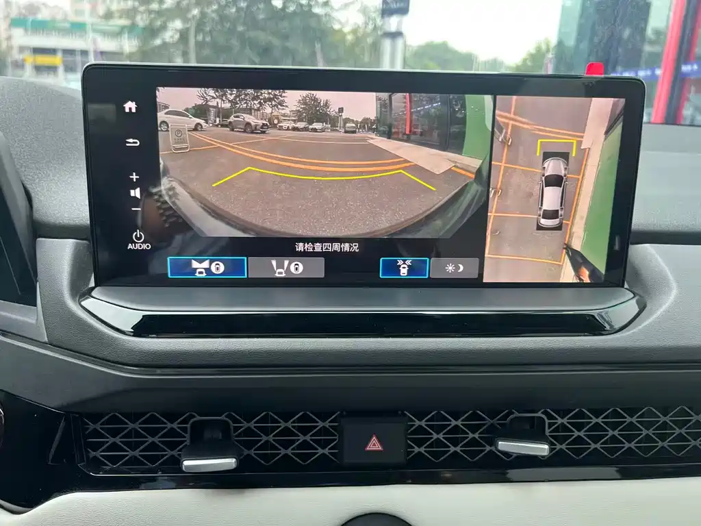 Фото машины 24