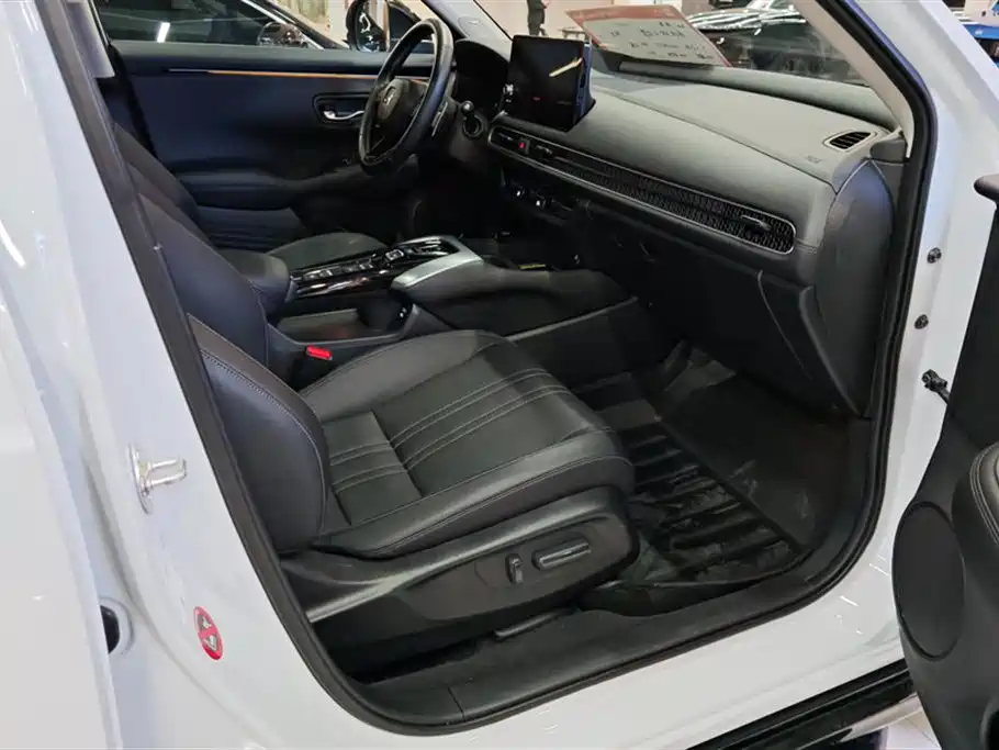 Honda HR-V 2023 2.0L e: HEV Thrilling Edition