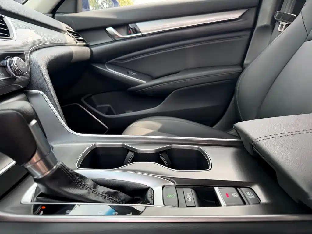 Accord 2022 260TURBO Deluxe Edition