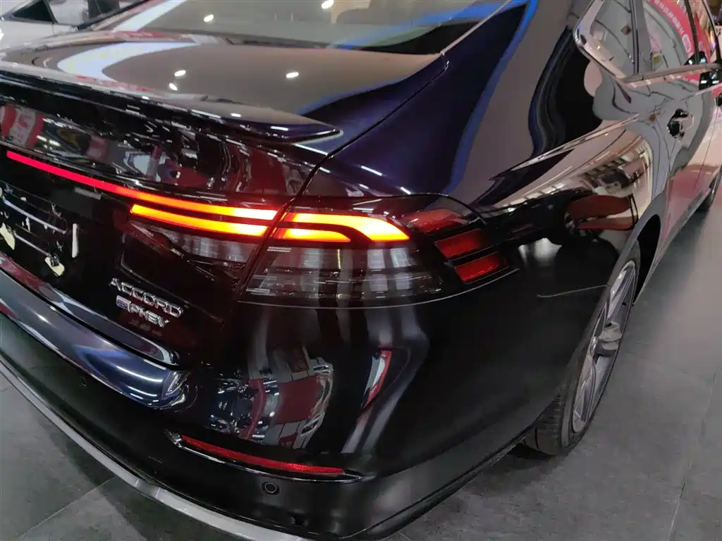 Фото машины 24