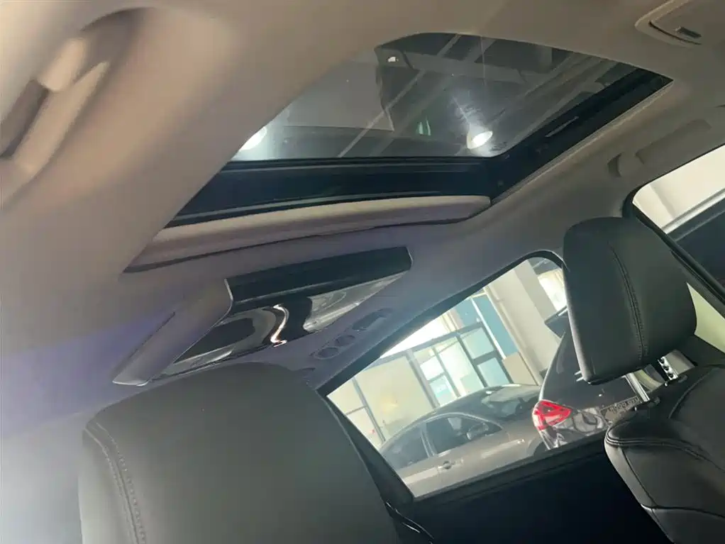 Odyssey 2022 2.0L e: HEV Rui*Exclusive Edition