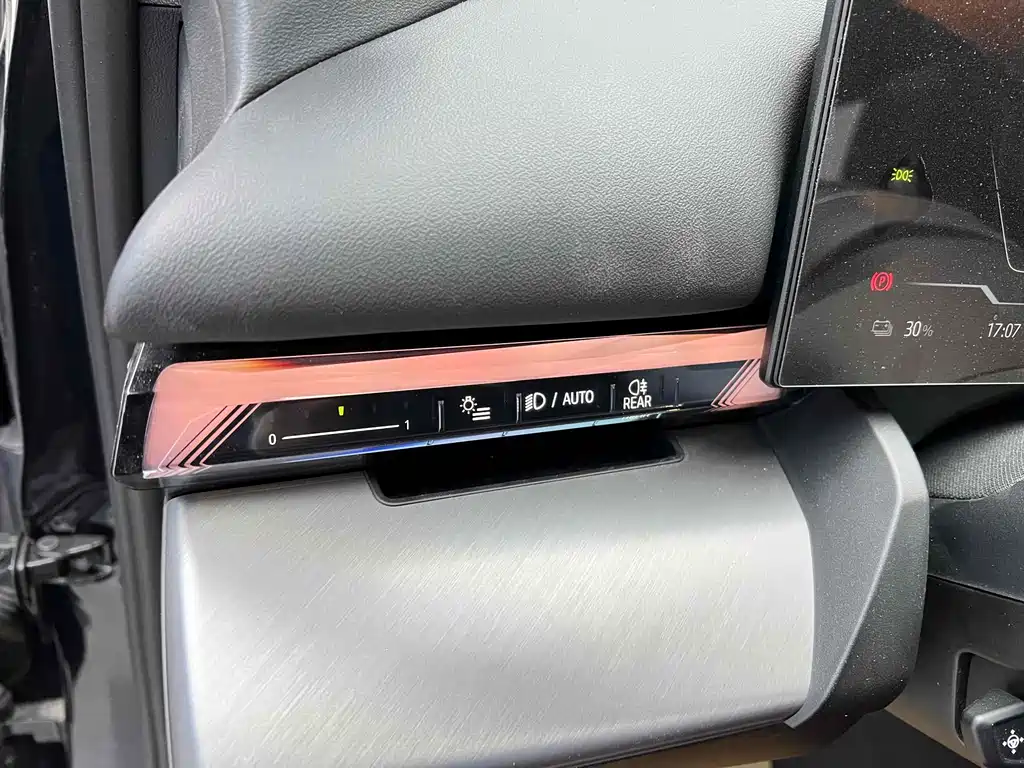 Фото машины 30