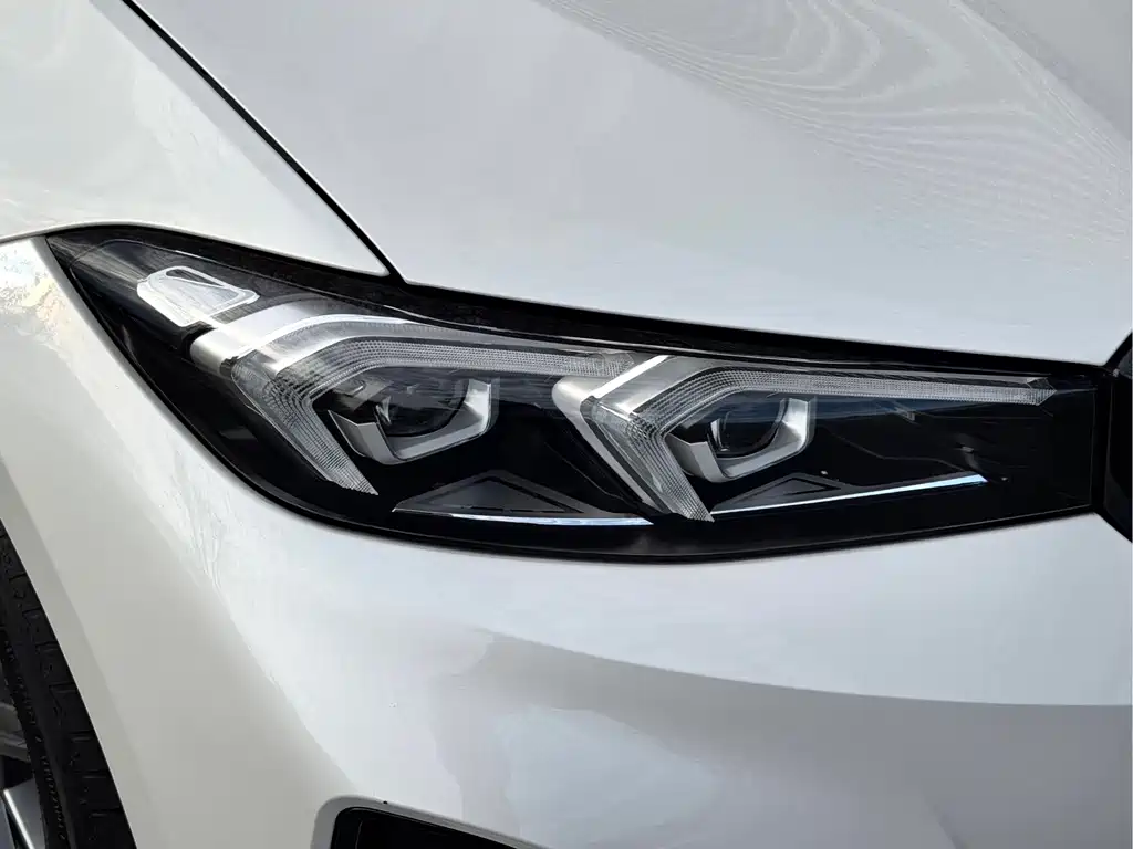 BMW i3 2022 eDrive 35 L