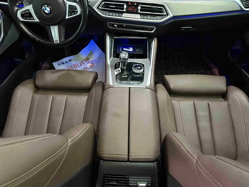 BMW X6 2022 facelift two xDrive40i M sports suit