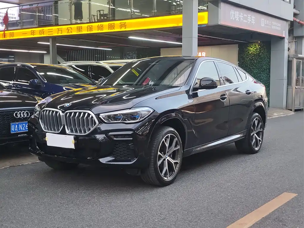 BMW X6 2022 xDrive40i Exclusive M Sports Suit