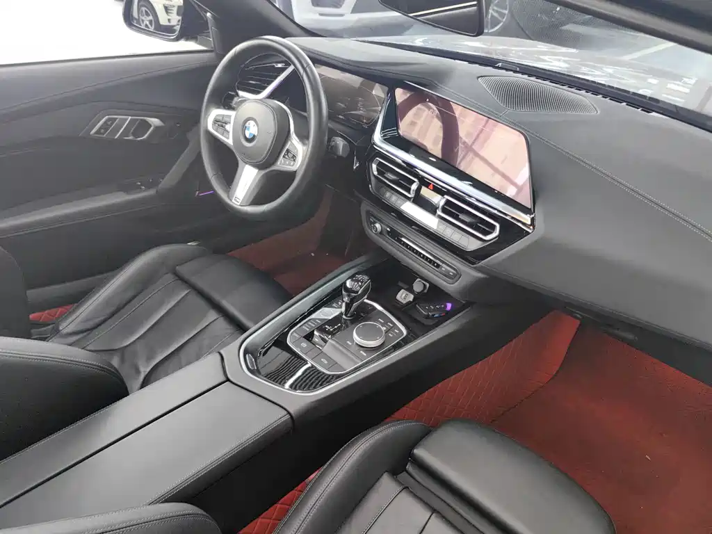 BMW Z4 2023 sDrive 25i M sports Suit