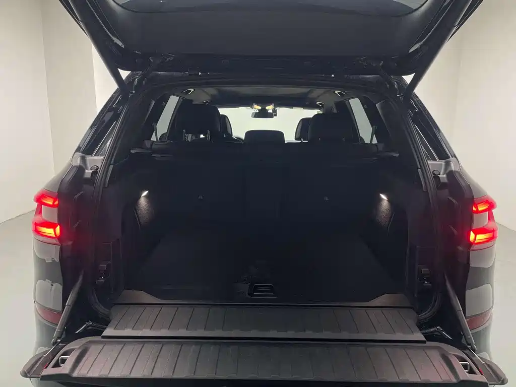 Фото машины 28