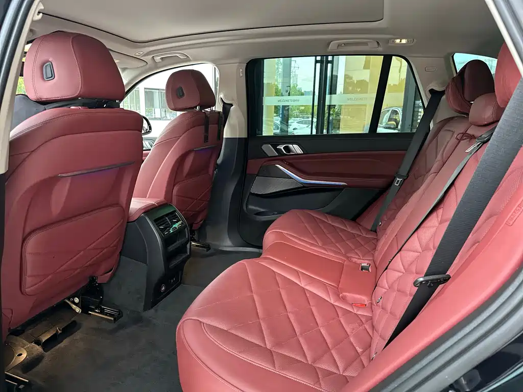 BMW X5 2022 facelift xDrive 30Li exclusive M sports suit