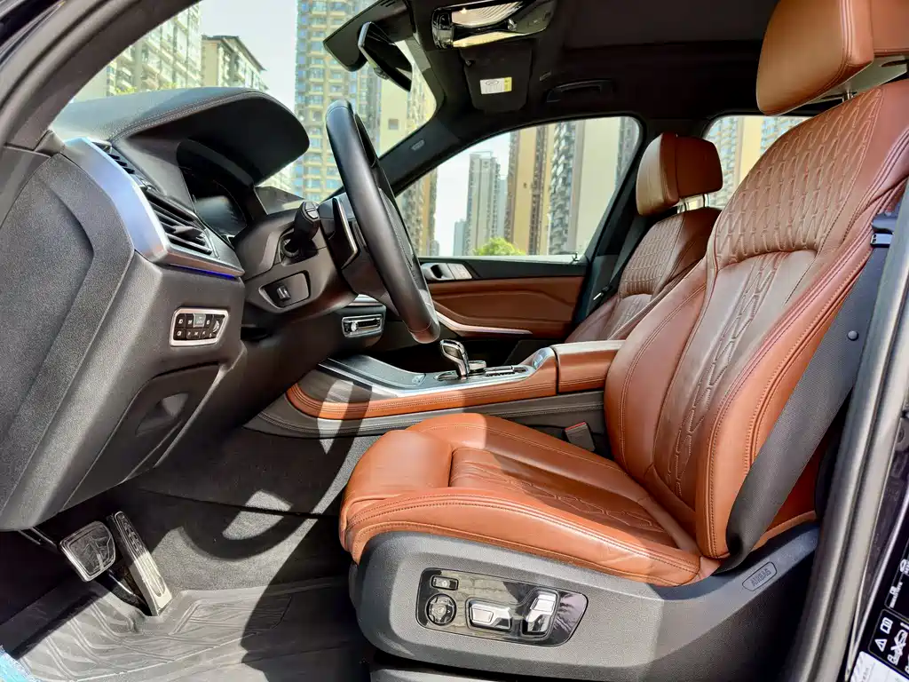 BMW X7 2019 xDrive40i Exclusive M Sports Suit