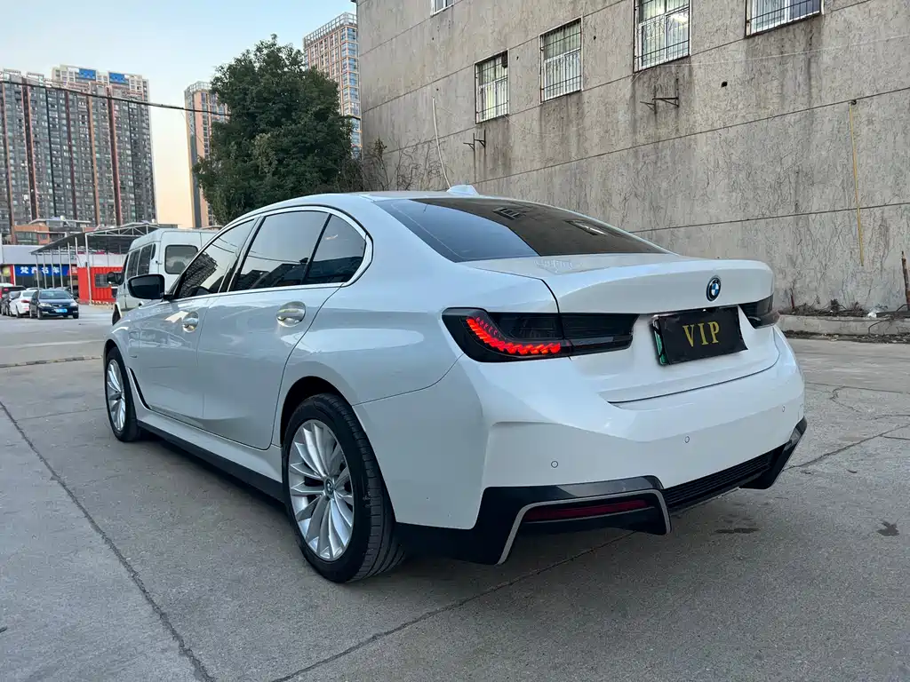 BMW i3 2024 eDrive 35 L