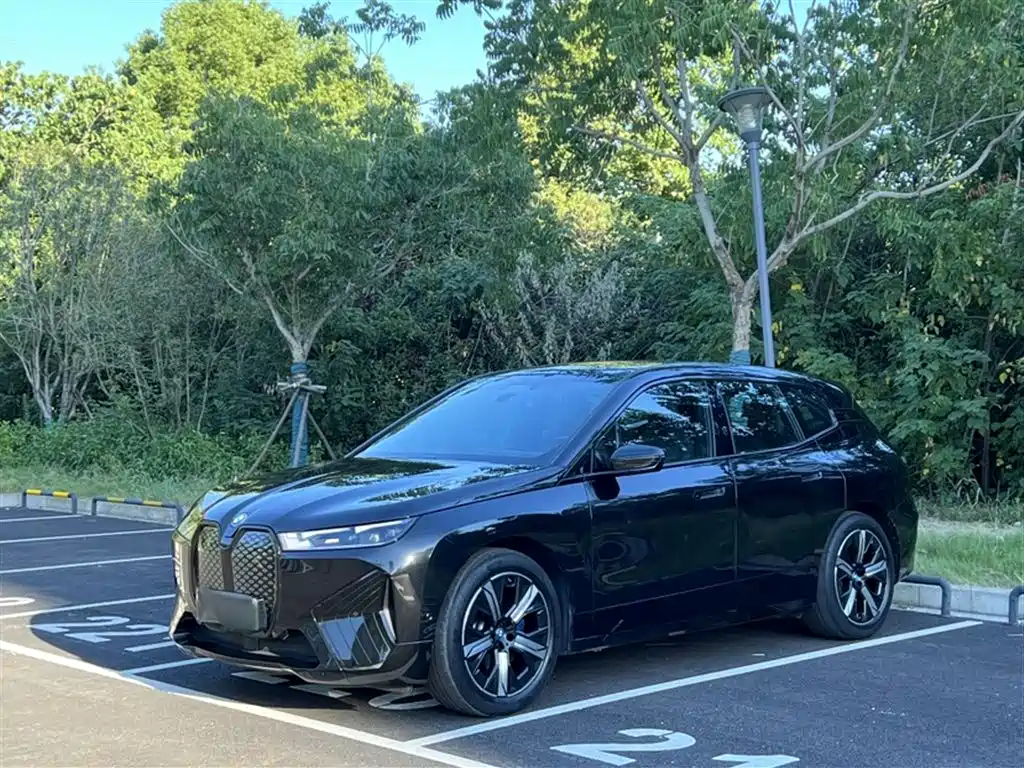 BMW iX 2022 xDrive40