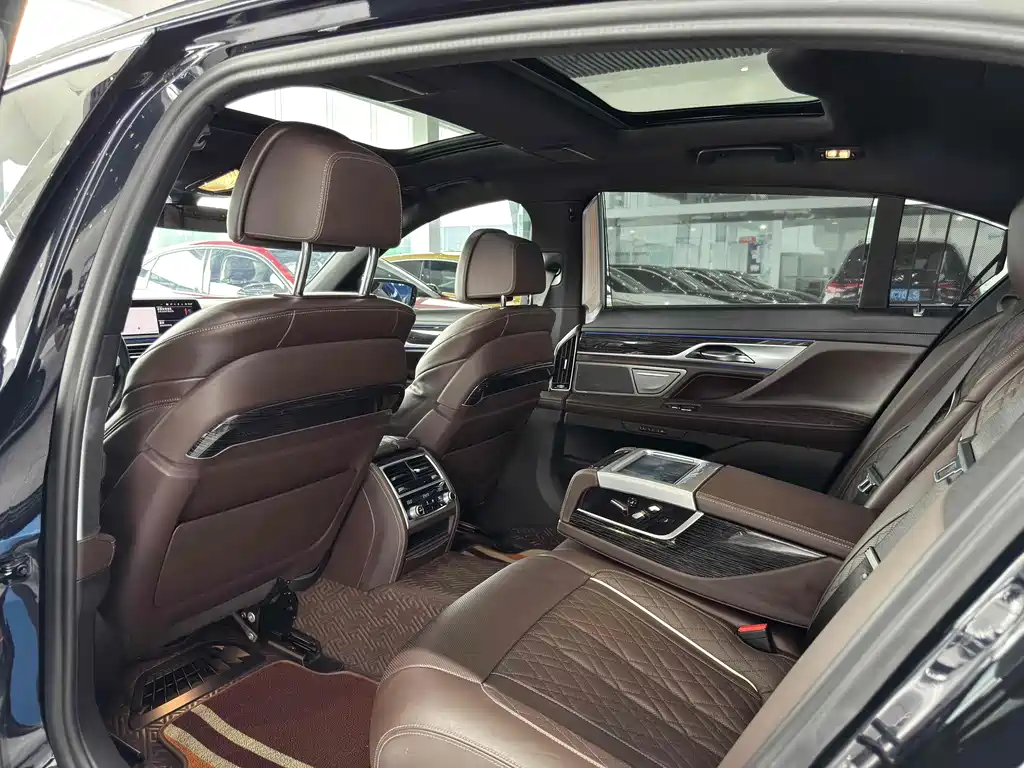 Фото машины 22