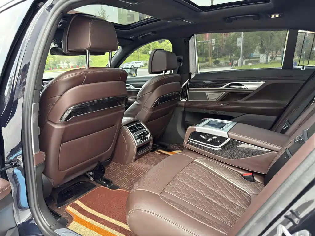 Фото машины 27