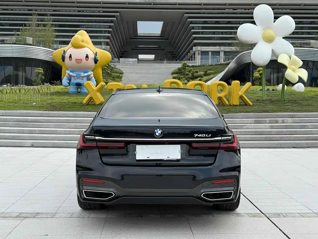 Фото машины 30