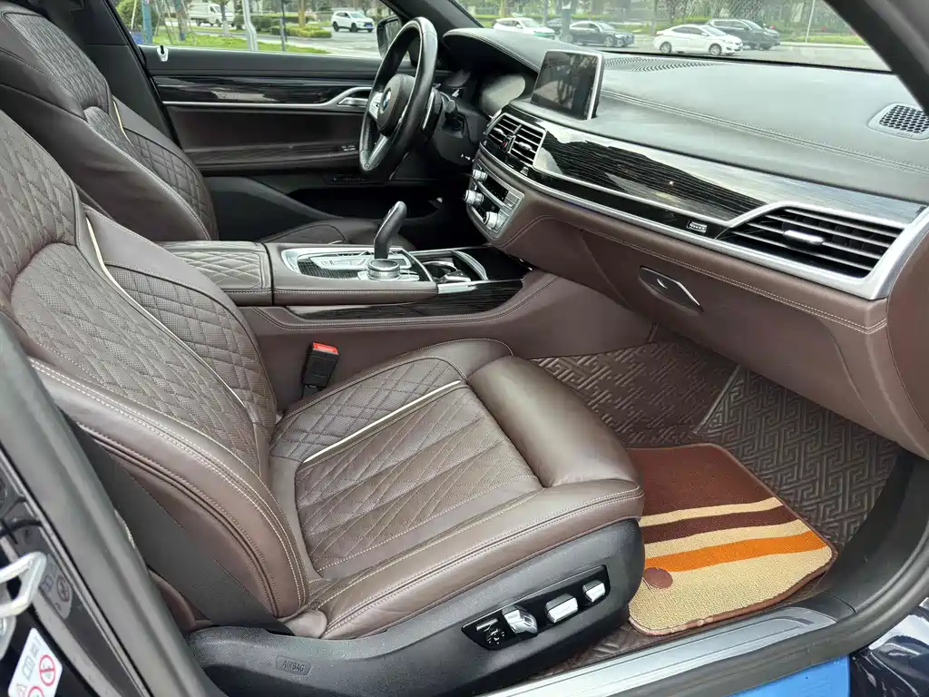 Фото машины 29