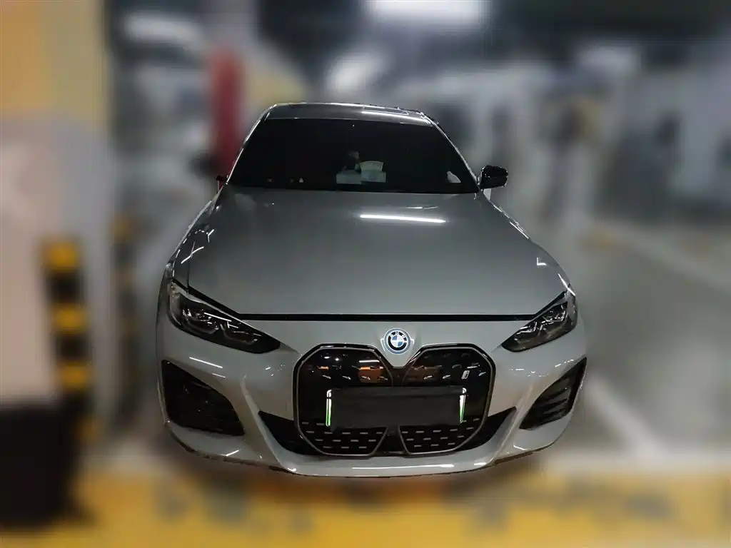 BMW i4 2022 eDrive40