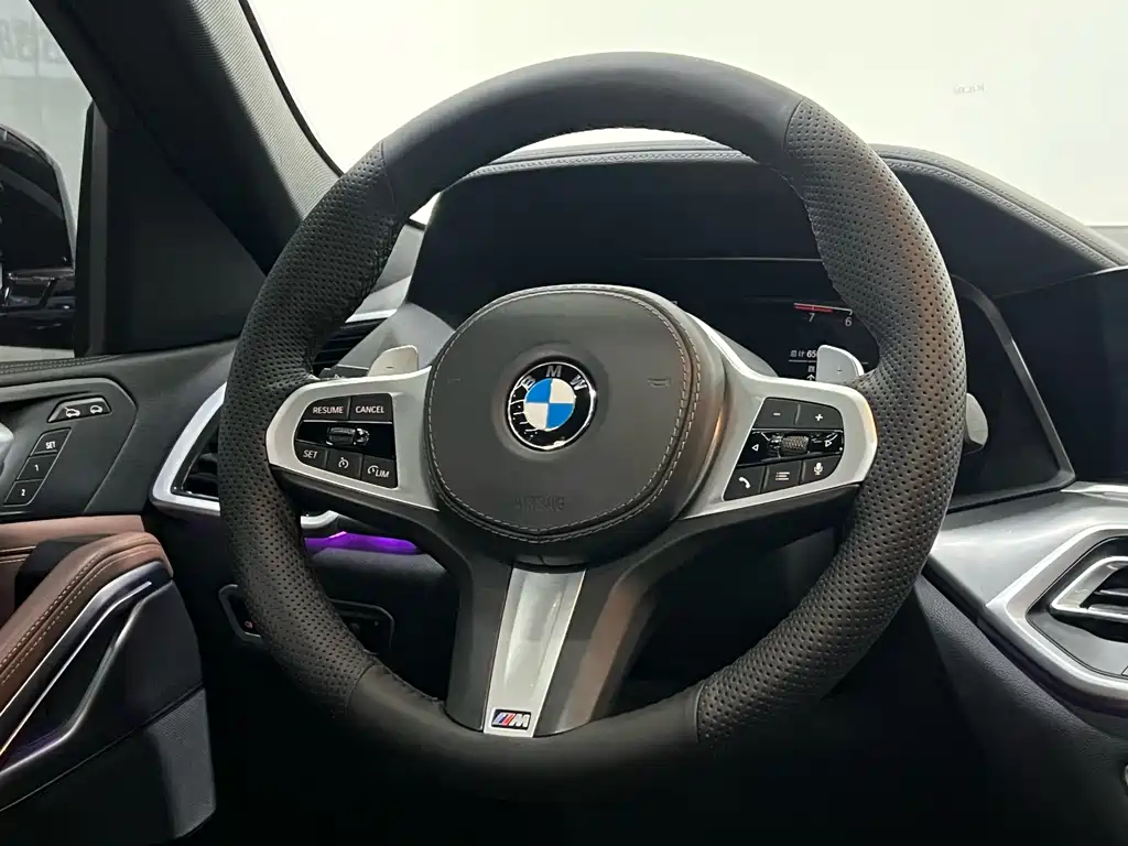 Фото машины 24