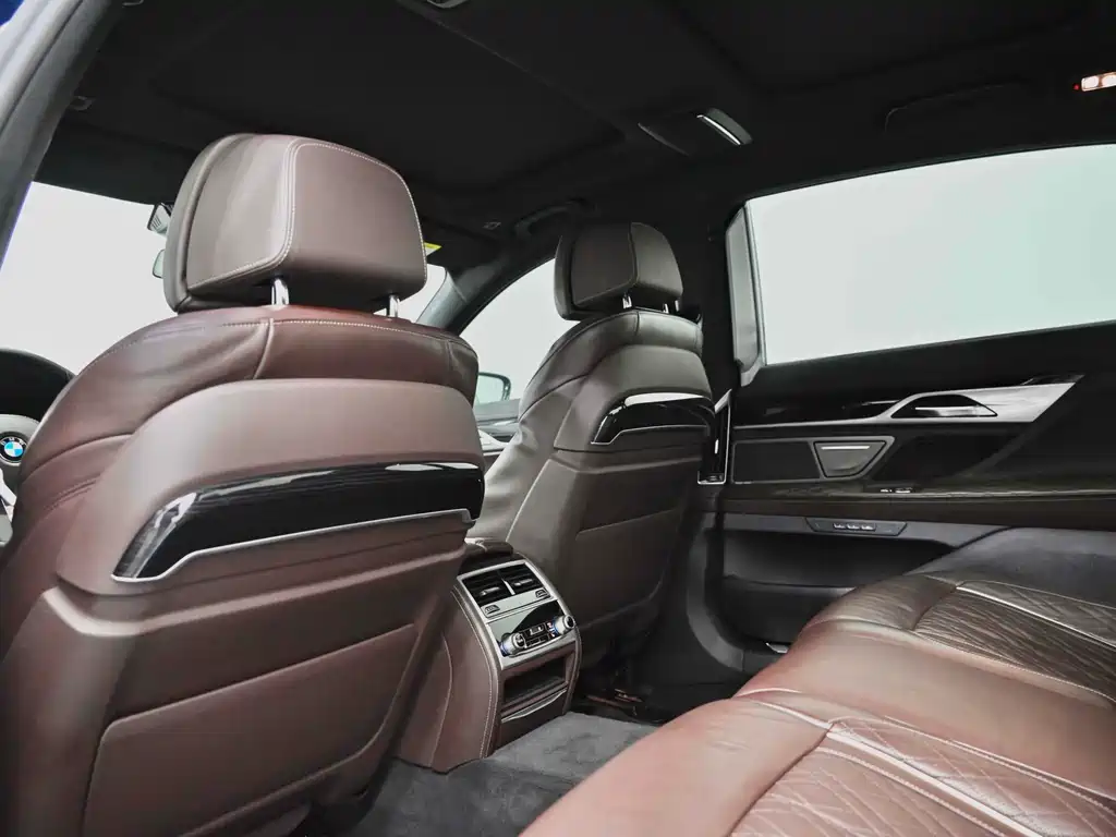 Фото машины 22