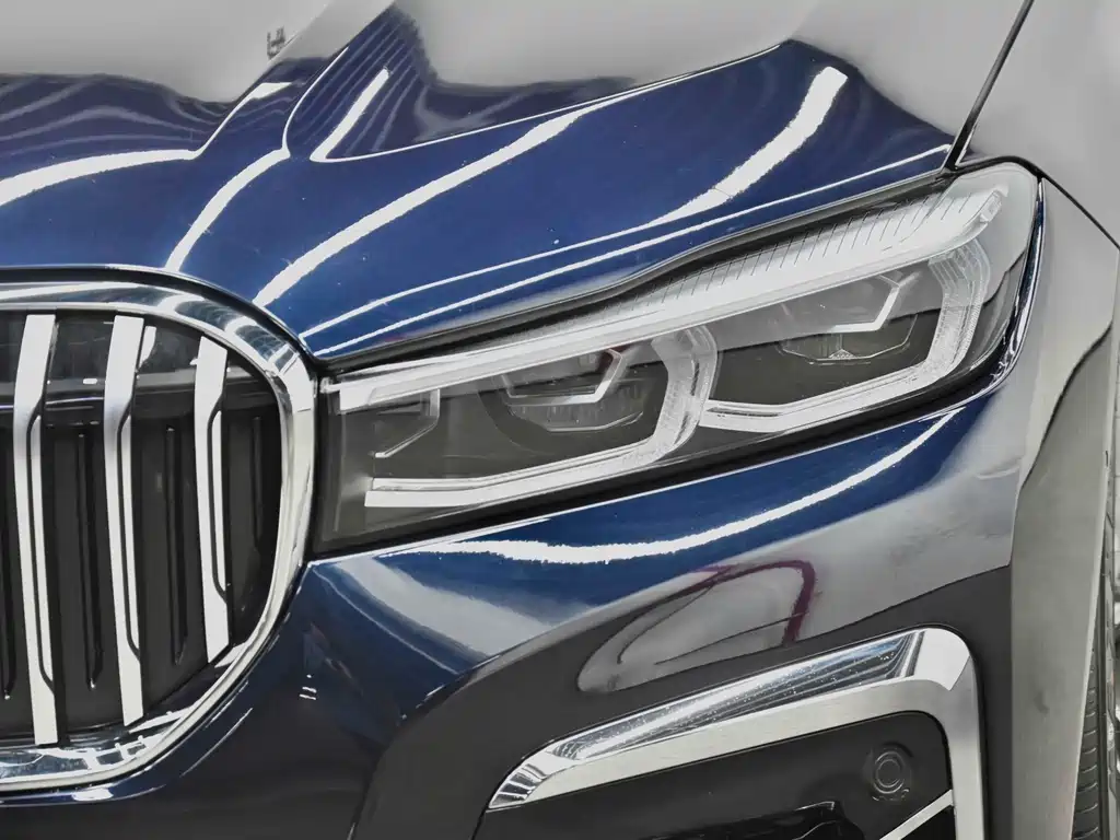 Фото машины 30