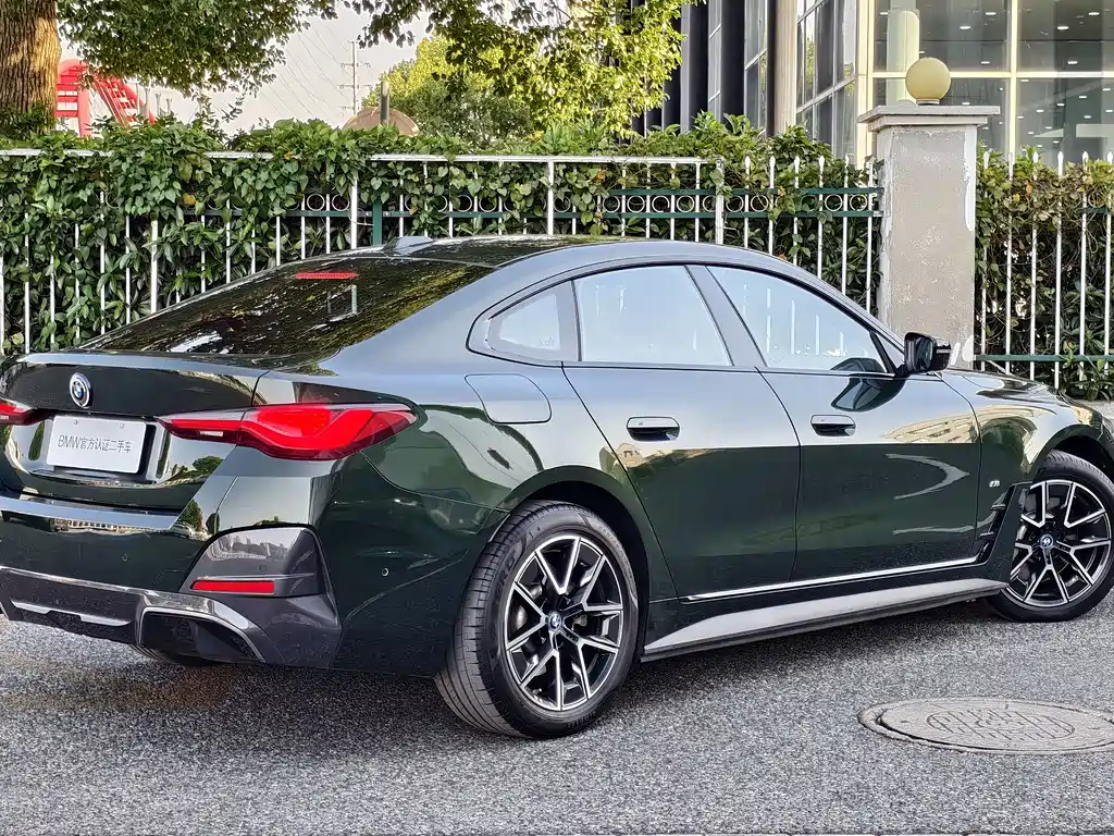 BMW i4 2022 eDrive40