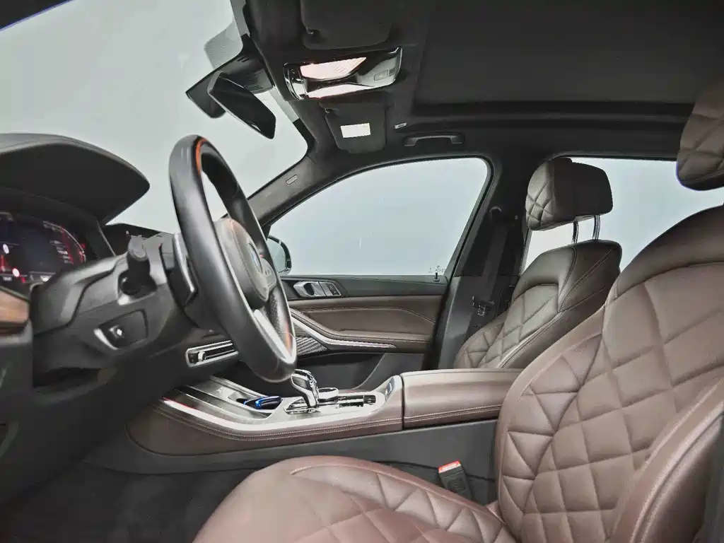 BMW X5 2022 xDrive 40Li M sports Suit