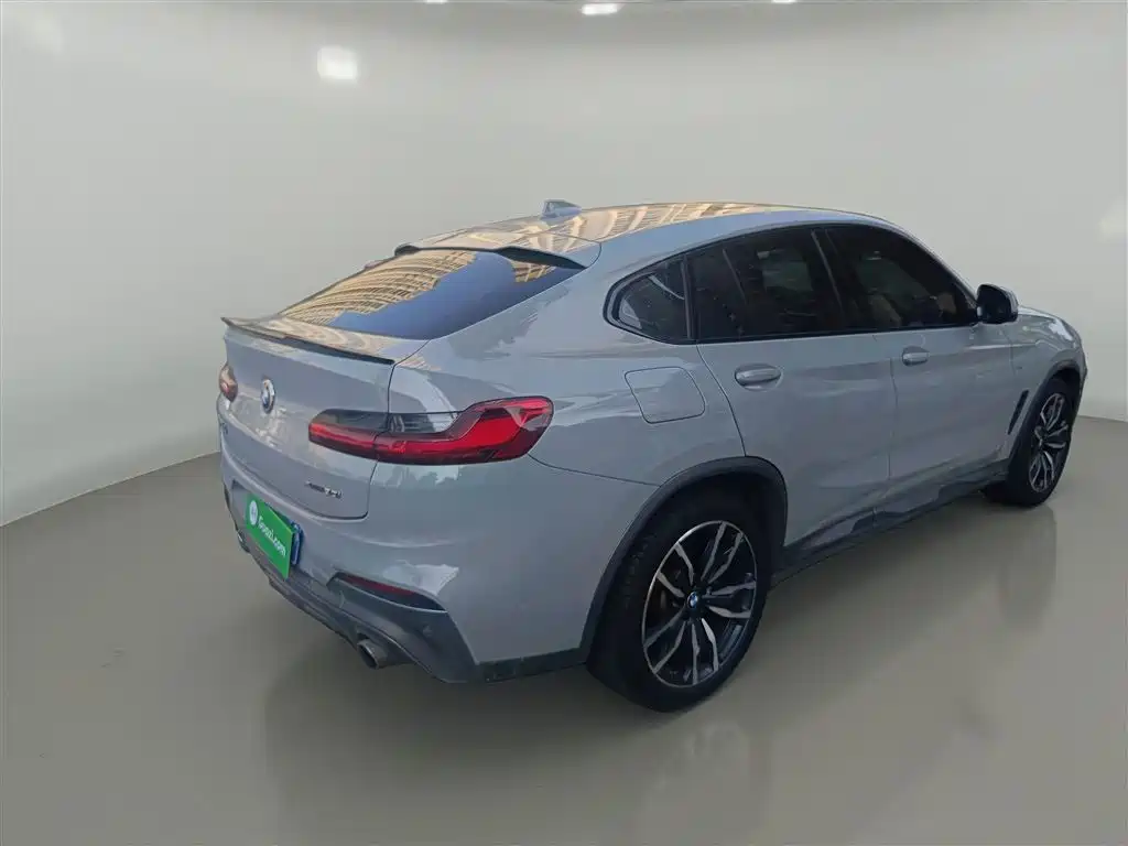 BMW X4 2019 xDrive30i M off-road set