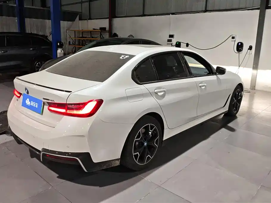 BMW i3 2023 eDrive 40 L Yao Ye Set