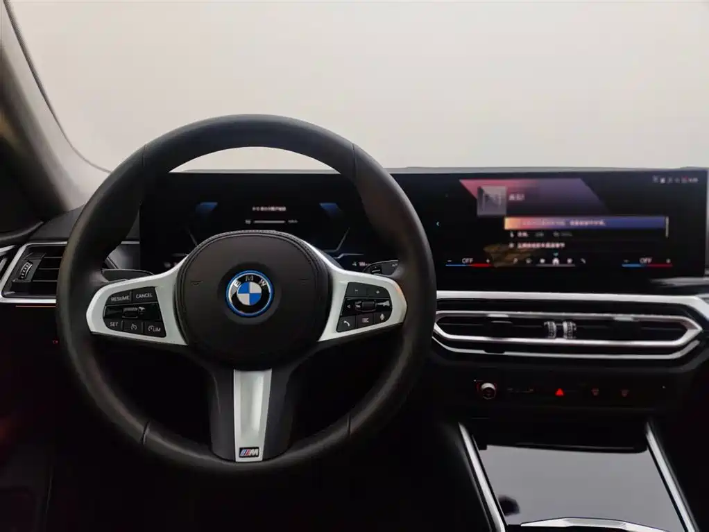BMW i4 2023 eDrive35
