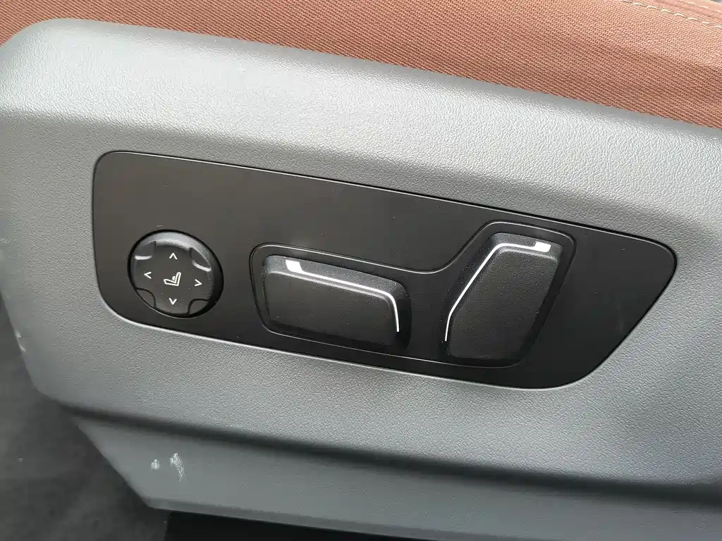 Фото машины 24