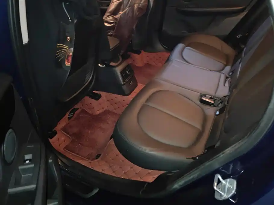 BMW 2 Series station wagon 2019 218i leading model