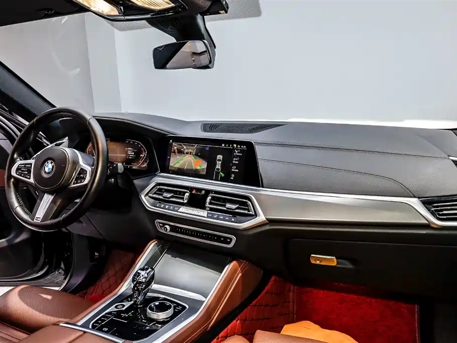 Фото машины 30