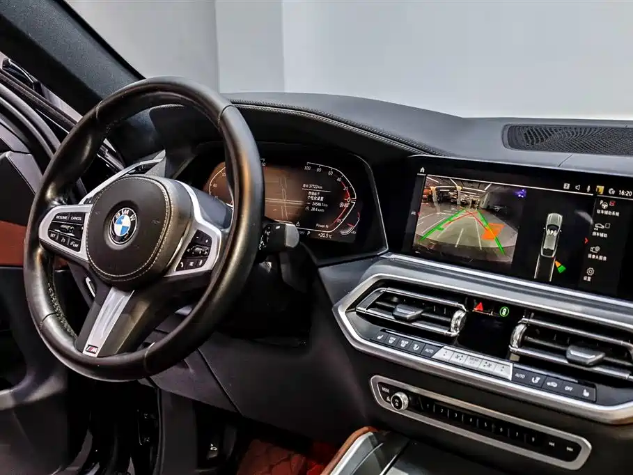 BMW X6 2022 facelift xDrive30i M sports suit