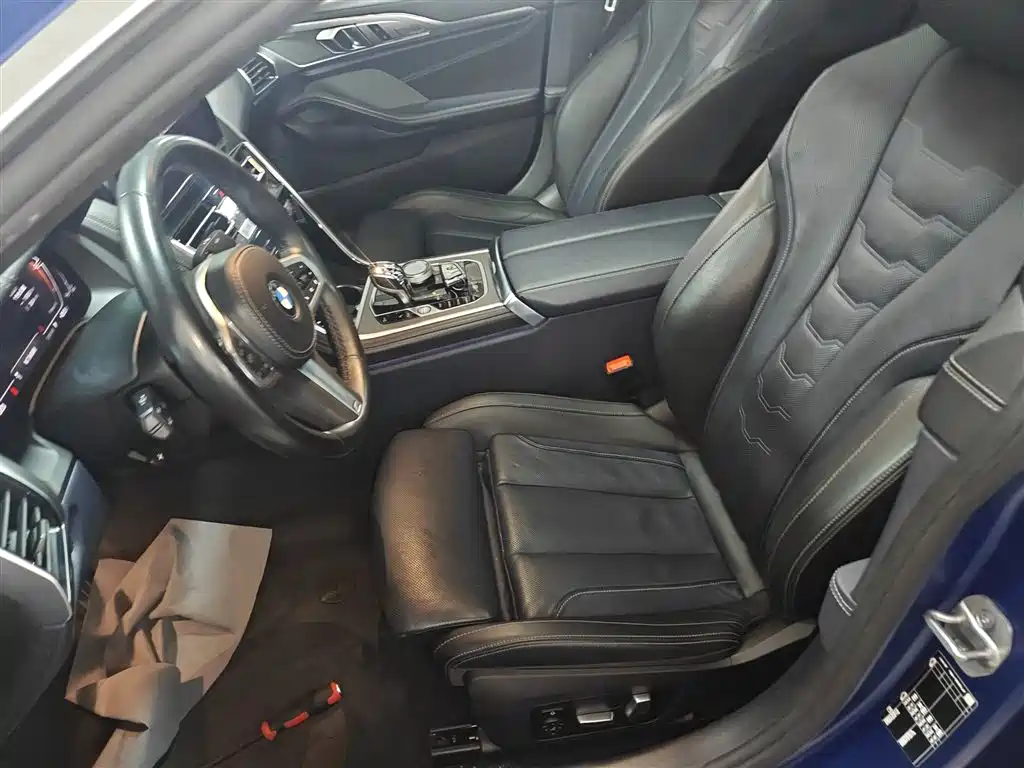 BMW 8 series 2022 840i four-door coupe M sports suit