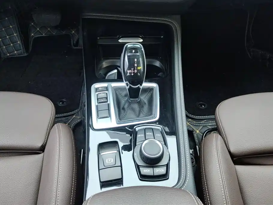 BMW 1 Series 2020 120i M sports suit