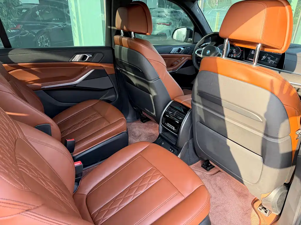 Фото машины 24