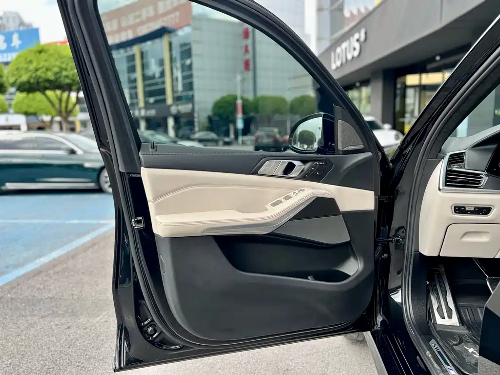 Фото машины 28