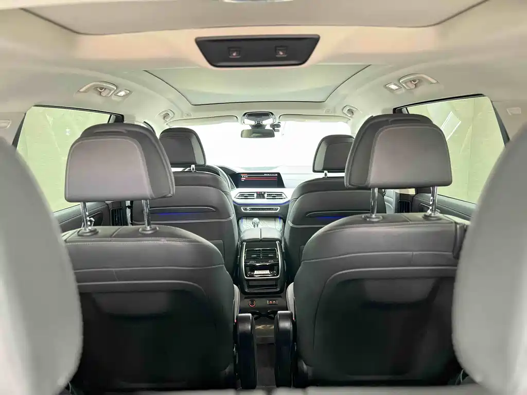 Фото машины 24